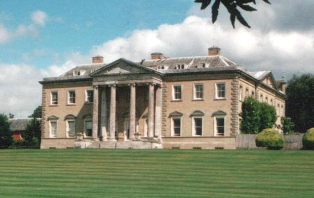 Broadlands Manor