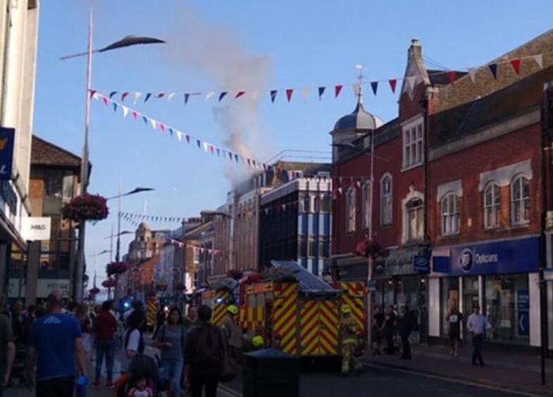 Fire breaks out in Southend High Street (pic: Benjamin Whiteside)