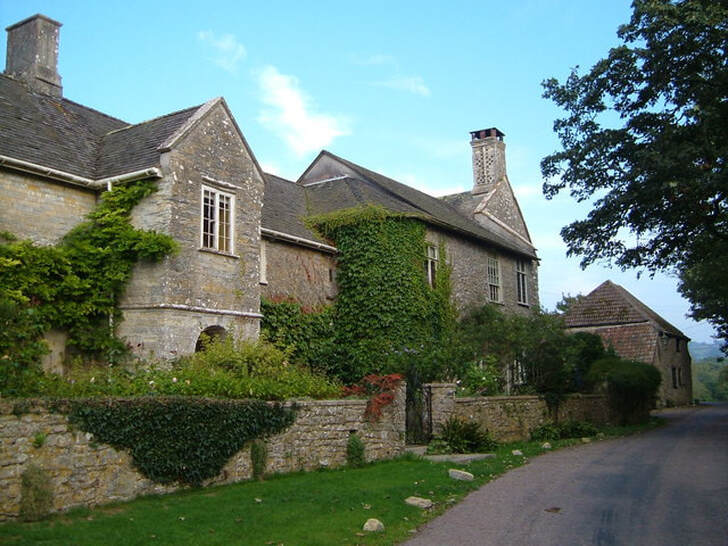 Weycroft Manor